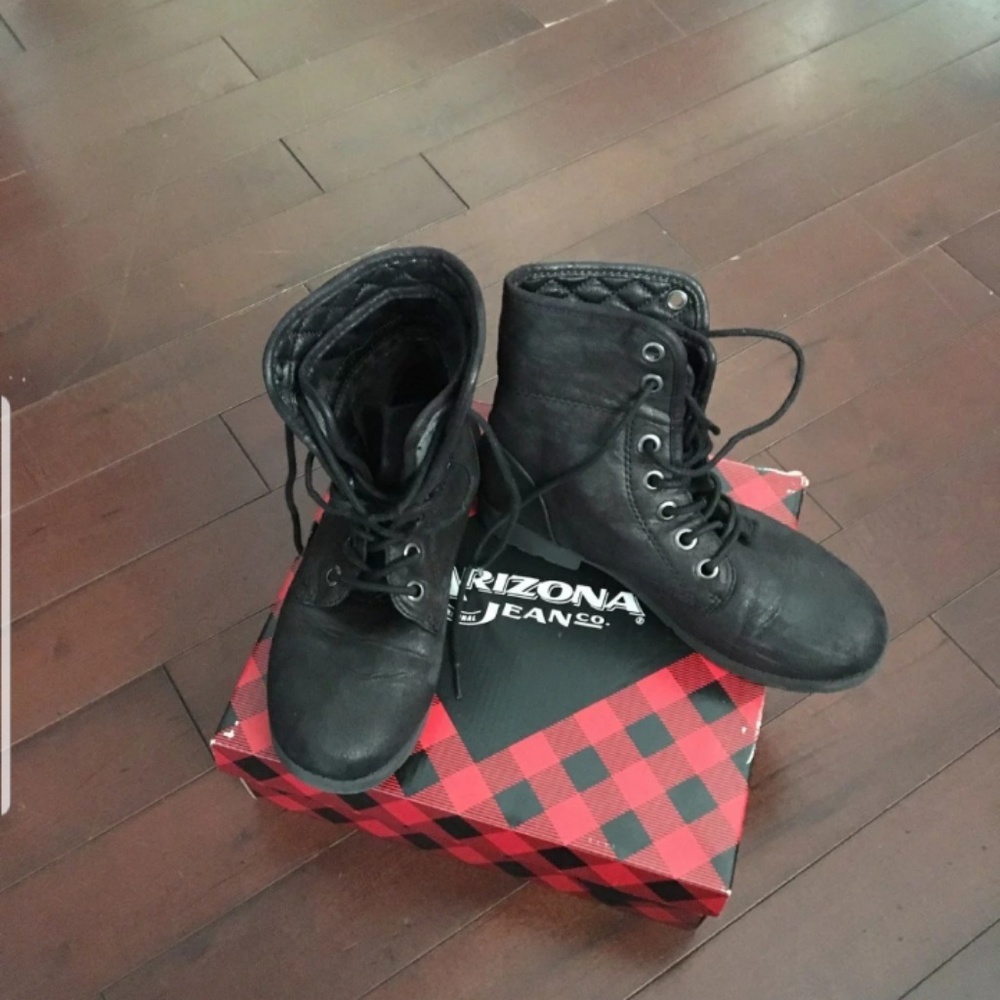 Boots woman